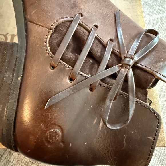Born Bowlen Distressed Chocolate Brown Leather Zip Ankle Boots size 7.5 NIB! - Picture 7 of 11